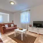 Fuma By Interhome Villa *