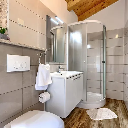 Fuma By Interhome Bale