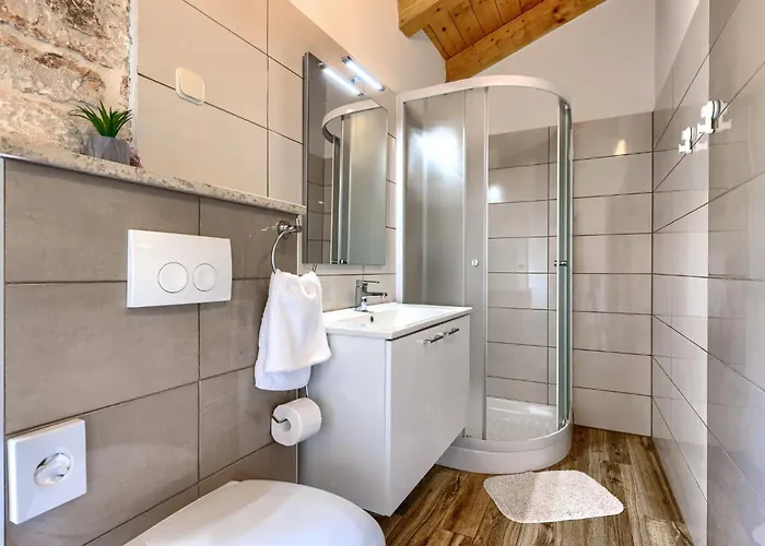 Fuma By Interhome Bale