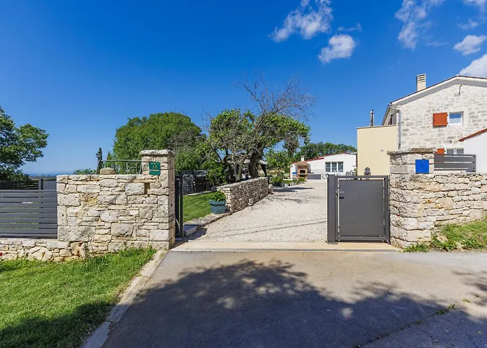 Fuma By Interhome Villa