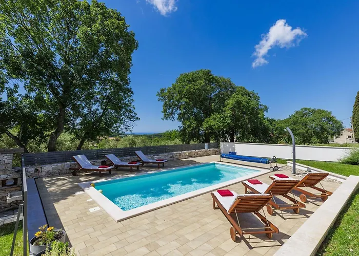 Fuma By Interhome Villa