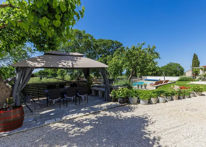 Fuma By Interhome Бале