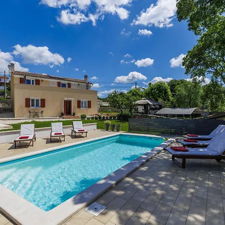 Fuma By Interhome